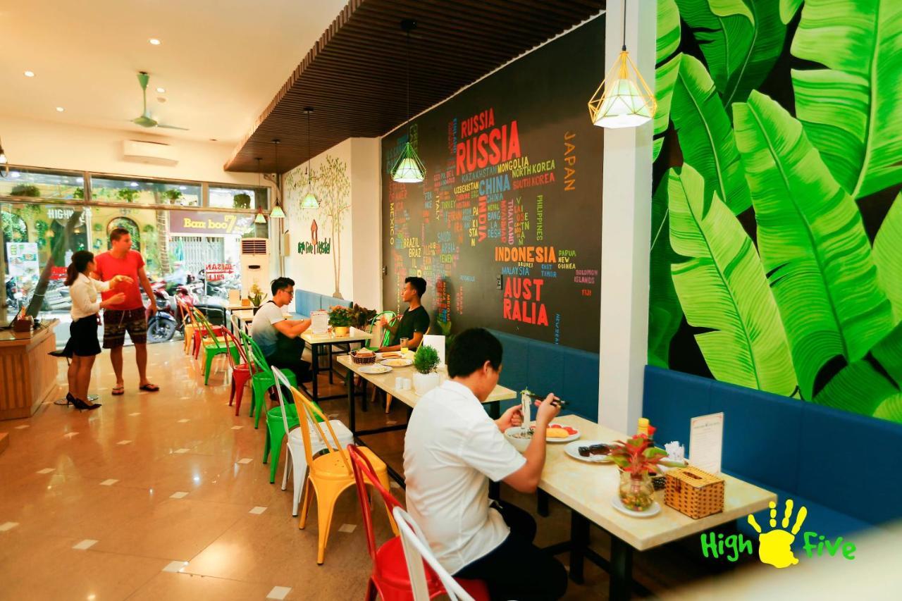 High Five Auberge de jeunesse *