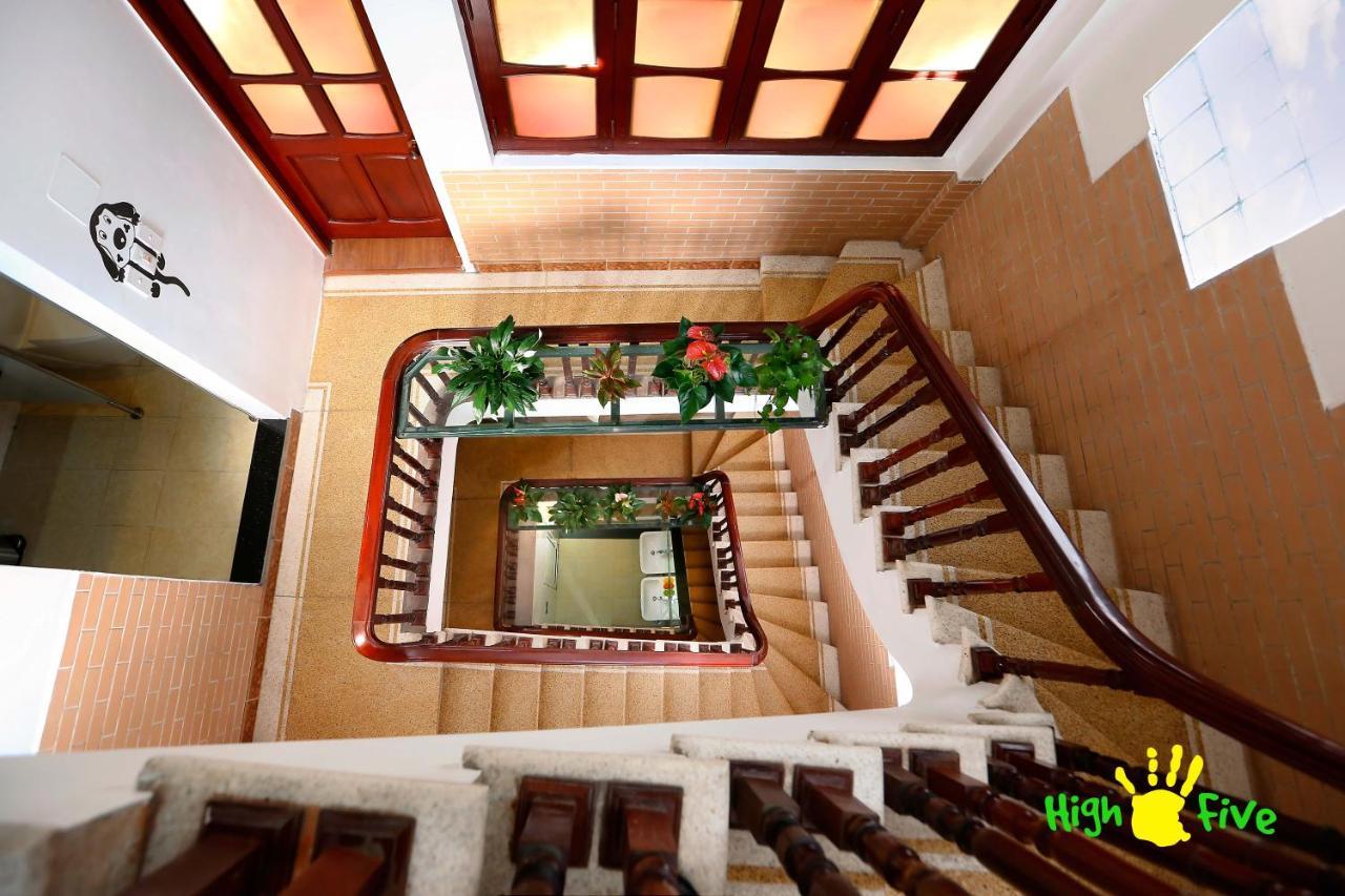 Auberge de jeunesse High Five